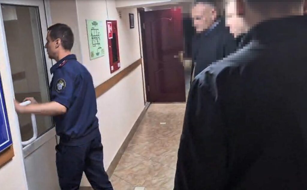 Ущерб на 70 млн рублей: на Камчатке уголовка грозит пяти бывшим и действующим чиновниками Елизово