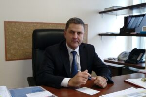 эдуард портнов