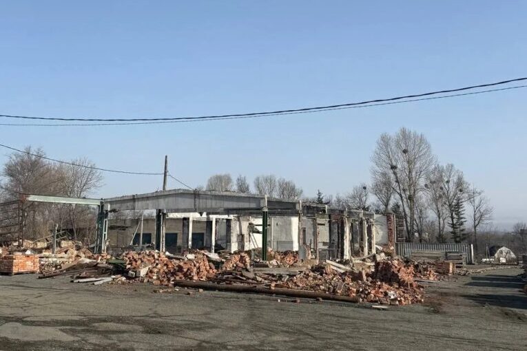 Раздать по частям: гендиректор «Приморавтотранса» отрезал акционеров от управления и устроил распродажу активов