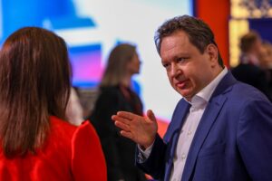 ВТБ готов вложить во внедрение ИИ десятки миллиардов рублей