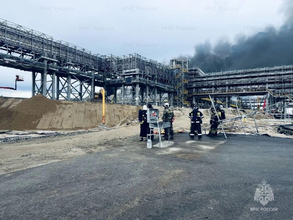 Возгорание на Амурском ГХК произошло на участке установки пиролиза