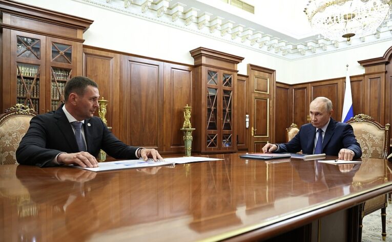 Демешин обратился к Путину за поддержкой развития судоходства и судостроения